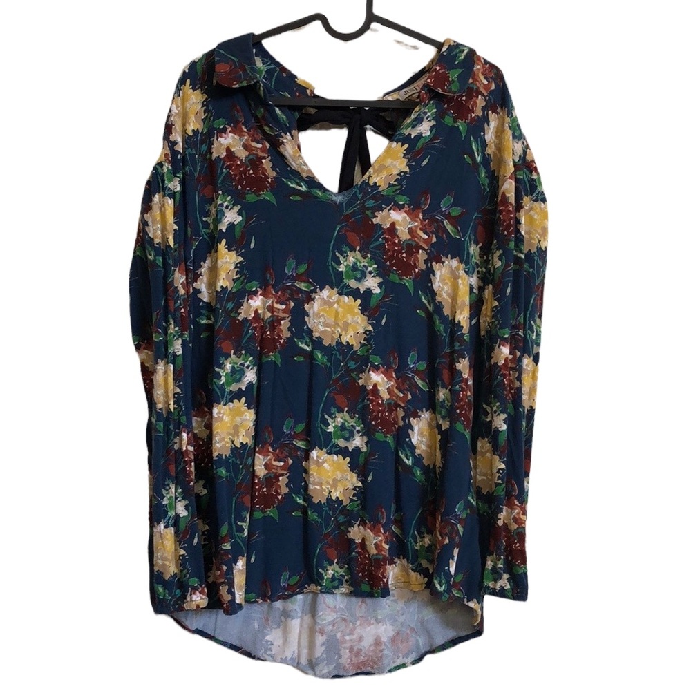 Just Fab floral top
